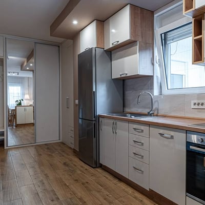 Location d'appartement confortable de 43 m² dans le centre-ville, Belgrade, Serbie