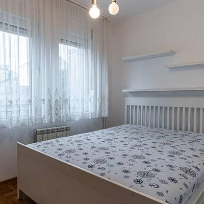 Location d'appartement confortable de 43 m² dans le centre-ville, Belgrade, Serbie