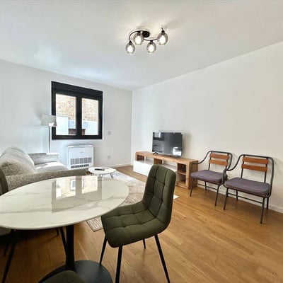 Alquiler de apartamento luminoso y nuevo de 45 m² en Zvezdara, Belgrado, Serbia