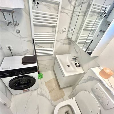 Alquiler de apartamento luminoso y nuevo de 45 m² en Zvezdara, Belgrado, Serbia