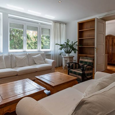 Location d'appartement spacieux de 112 m², district de Senjak, Belgrade, Serbie