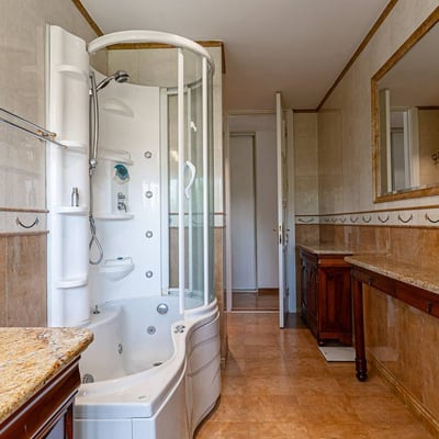 Spacious 112 m² apartment rental, Senjak district, Belgrade, Serbia