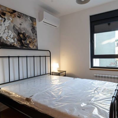 Location d'appartement spacieux de 75 m² avec cour privée, district de Vračar, Belgrade, Serbie