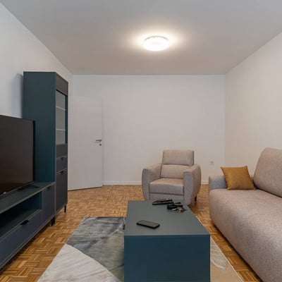 Alquiler de apartamento de 64 m² directamente en la ribera, distrito de Novi Beograd, Belgrado, Serbia