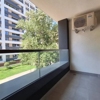Alquiler de apartamento de 53 m² en el complejo residencial prémium Newport, distrito de Novi Beograd, Belgrado, Serbia