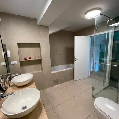 Location de maison à deux étages spacieuse de 160 m² dans la banlieue de Belgrade, Vrčin, Serbie