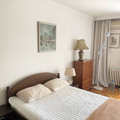 Сдается в аренду светлая и просторная квартира 90 м² в районе Новый Белград, Белград, Сербия