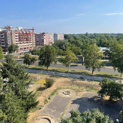 Сдается в аренду светлая и просторная квартира 90 м² в районе Новый Белград, Белград, Сербия