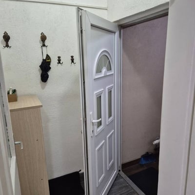 Сдается в аренду меблированная квартира 48 м² с собственным двориком, Земун, Белград, Сербия