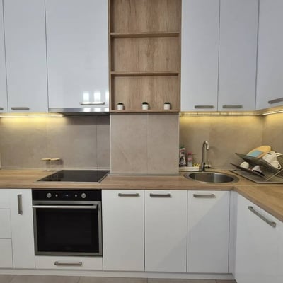 Location d'appartement cosy de 53 m² dans un immeuble neuf, Zvezdara, Belgrade, Serbie