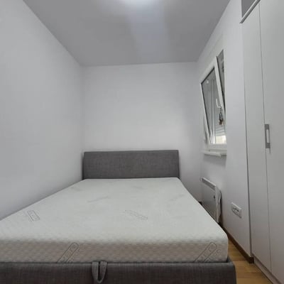 Location d'appartement cosy de 53 m² dans un immeuble neuf, Zvezdara, Belgrade, Serbie