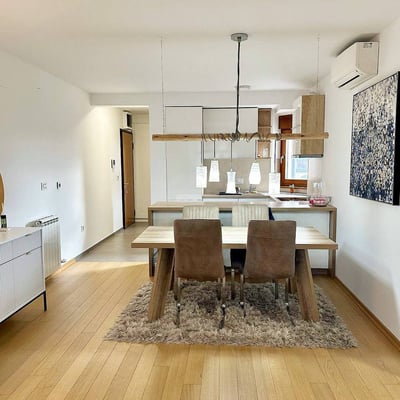 Appartement de 3 pièces élégant de 74 m² dans un immeuble neuf à Vračar, Belgrade, Serbie