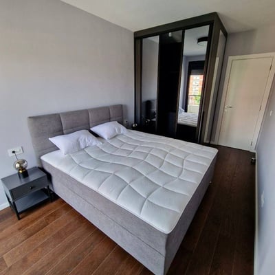À louer : appartement design de 50 m² dans une résidence haut de gamme au centre-ville, Belgrade, Serbie