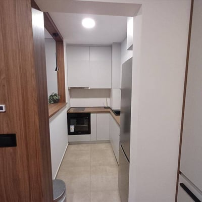 Сдается в аренду новая двухкомнатная квартира 58 м² недалеко от центра города, Белград, Сербия
