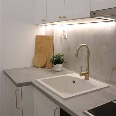 À louer : charmant appartement de 35 m² au centre-ville, en face du jardin botanique, Belgrade, Serbie