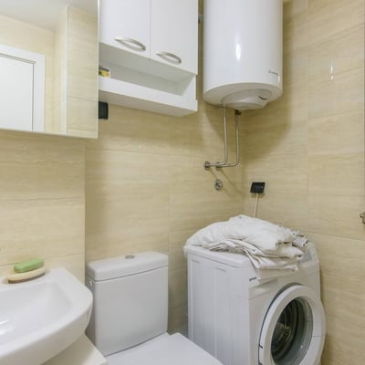 Zu vermieten: Helles Apartment 59 m² im neuen modernen Wohnkomplex A Blok, Neu-Belgrad, Serbien