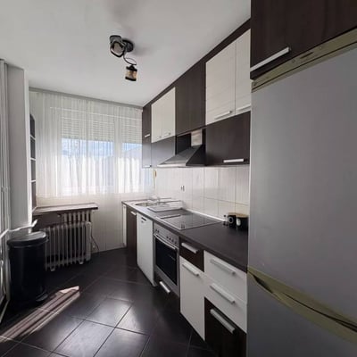 Gemütliches und geräumiges renoviertes Apartment 70 m², Neu-Belgrad, Serbien