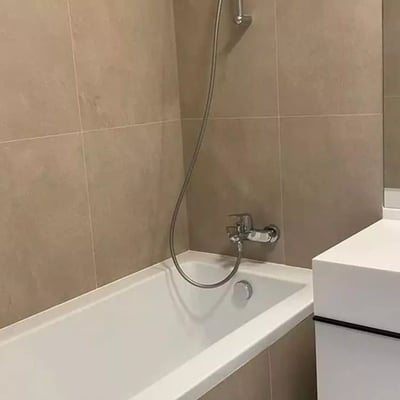 Location longue durée d’un appartement de 2 pièces, 51 m², dans le complexe One Timpuri Noi, 3e secteur, Bucarest, Roumanie