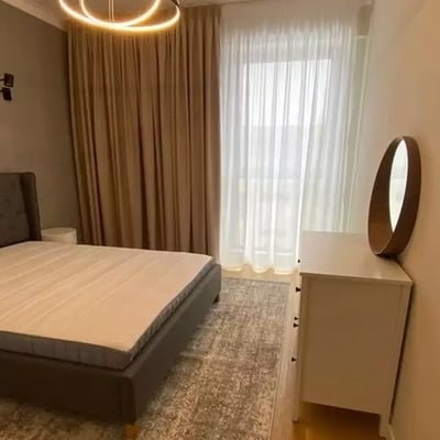Location longue durée d’un appartement de 2 pièces, 51 m², dans le complexe One Timpuri Noi, 3e secteur, Bucarest, Roumanie