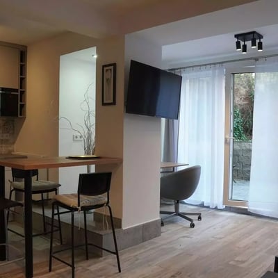 Location longue durée d’un studio de 30 m² dans le centre de Cracovie, Pologne