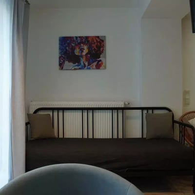 Alquiler a largo plazo de estudio de 30 m² en el centro de Cracovia, Polonia