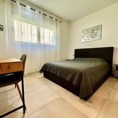 Аренда квартиры в Аликанте, Испания – 40 м², 2 спальни