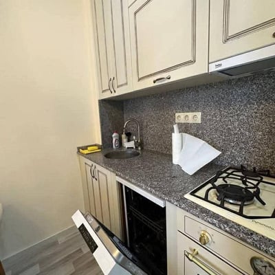 Аренда уютной квартиры с одной спальней, 55 м², центр, Батуми, Грузия