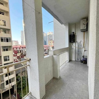 Geräumige möblierte 50 m² Wohnung mit separatem Schlafzimmer zur Miete, Batumi, Georgien