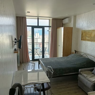 Аренда современной меблированной студии, 36 м², Батуми, Грузия