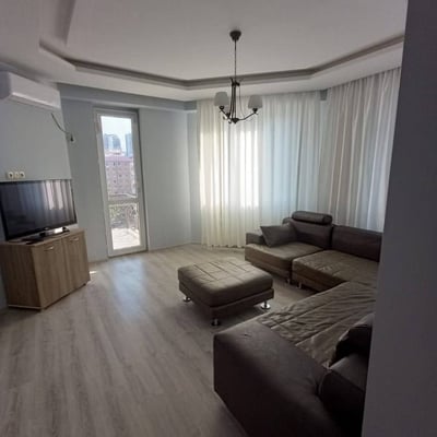 Location appartement confortable meublé, 54 m², Batumi, Géorgie