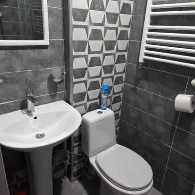 Location appartement confortable meublé, 54 m², Batumi, Géorgie