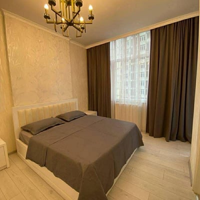 Geräumige Wohnung 80 m² mit neuer Renovierung zur Langzeitmiete in Batumi, Georgien