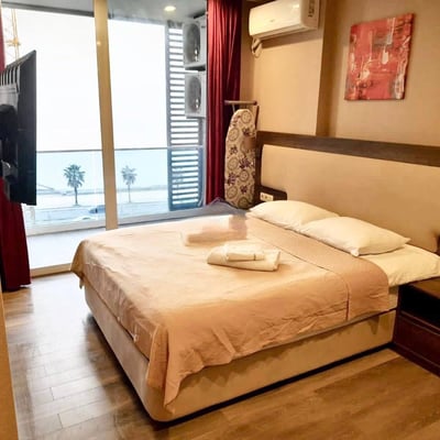 Location appartement moderne meublé, 49 m², Batumi, Géorgie