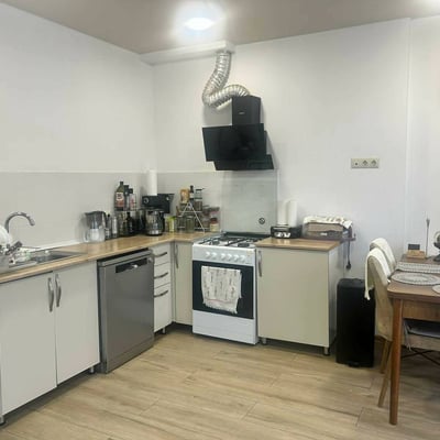 Geräumige möblierte wohnung zur miete, 100 m², Batumi, Georgien