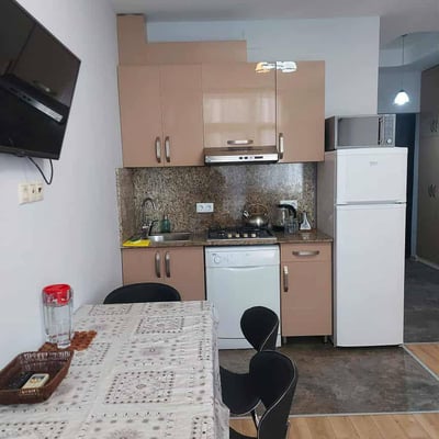 Location appartement lumineux, meublé, Batumi, Géorgie
