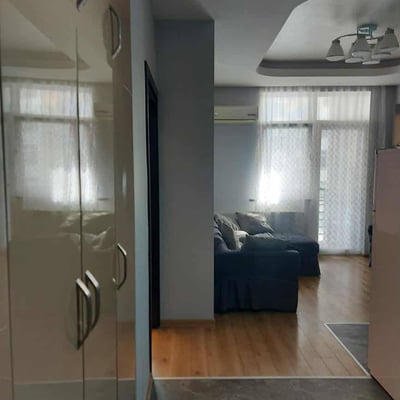 Helle, möblierte Wohnung zur Miete, Batumi, Georgien