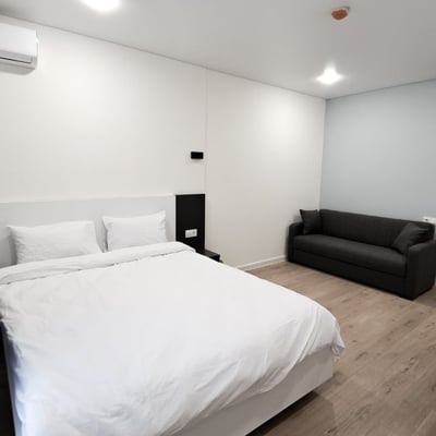 Location studio cosy, meublé en résidence Calligraphy, Batumi, Géorgie