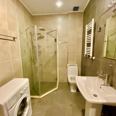 Location appartement confortable avec vue sur la mer et les montagnes, 45 м², Batumi, Géorgie