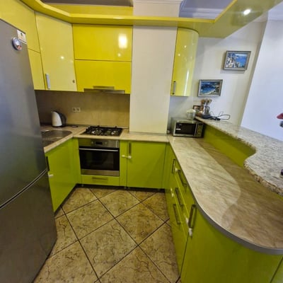 Alquiler de apartamento limpio y luminoso, 60 m², Batumi, Georgia