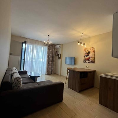 Location d'un studio propre et lumineux avec balcon, 40 m², Batoumi, Géorgie