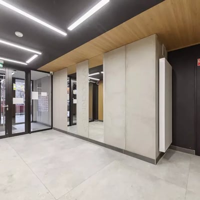 Alquiler a largo plazo de estudio cerca del metro en Varsovia (Targówek), Polonia, Piotra Wysockiego 25