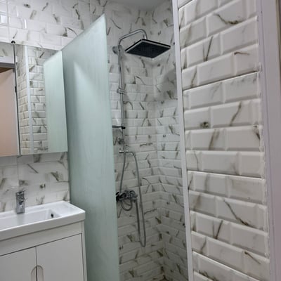 Location d’un appartement moderne et meublé, 57 m², Batoumi, Géorgie