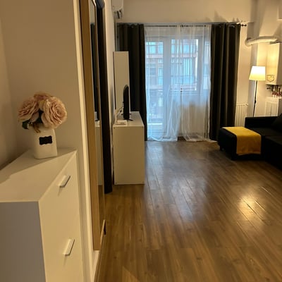 Alquiler de un amplio apartamento de 2 habitaciones, 55 m², Militari Residence, sector 6, Bucarest, Rumanía
