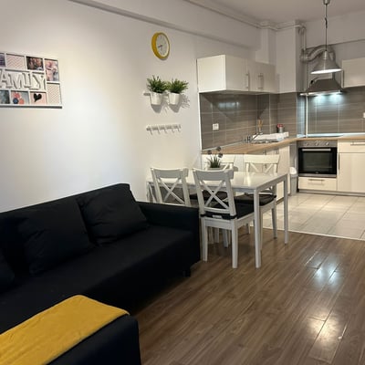 Alquiler de un amplio apartamento de 2 habitaciones, 55 m², Militari Residence, sector 6, Bucarest, Rumanía