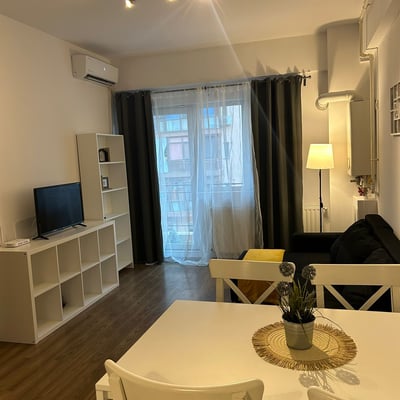 Alquiler de un amplio apartamento de 2 habitaciones, 55 m², Militari Residence, sector 6, Bucarest, Rumanía