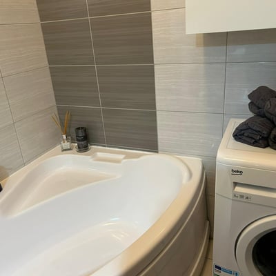 Alquiler de un amplio apartamento de 2 habitaciones, 55 m², Militari Residence, sector 6, Bucarest, Rumanía