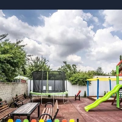 Location d’un penthouse premium en duplex de 130 m² avec quatre pièces, secteur 6, Bucarest, Roumanie