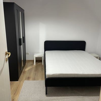 Location d’un penthouse premium en duplex de 130 m² avec quatre pièces, secteur 6, Bucarest, Roumanie