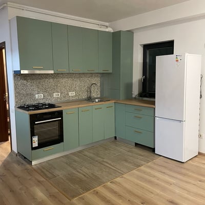 Location d’un penthouse premium en duplex de 130 m² avec quatre pièces, secteur 6, Bucarest, Roumanie