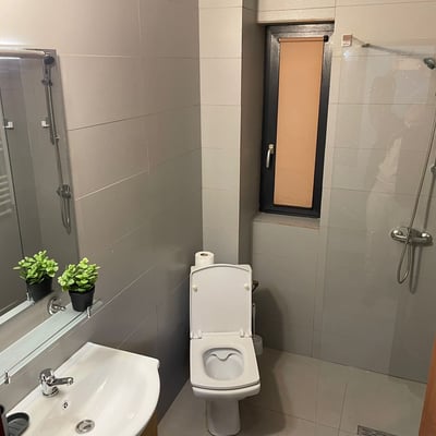 Location d’un penthouse premium en duplex de 130 m² avec quatre pièces, secteur 6, Bucarest, Roumanie